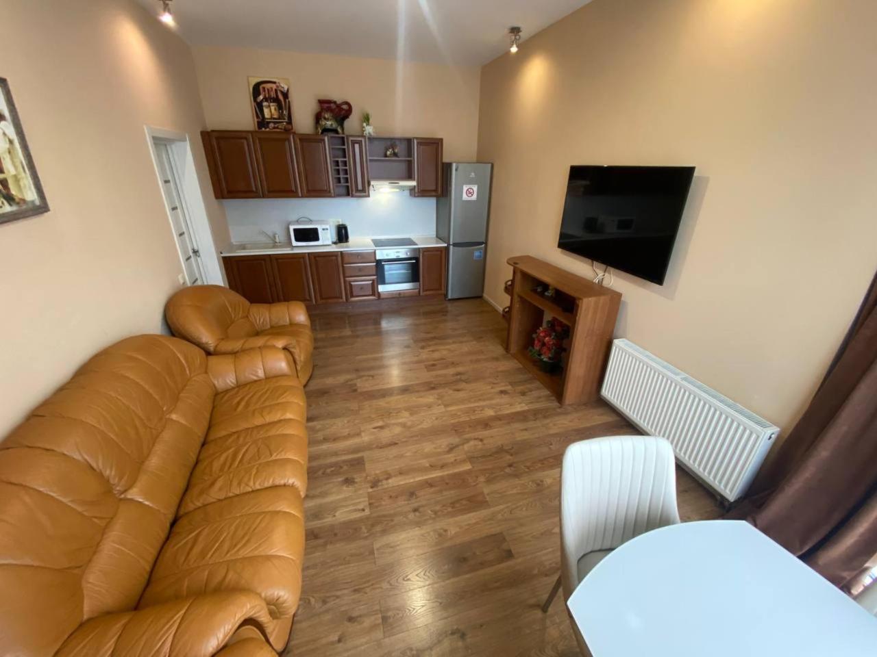 Apartment On Dragomirova Киев Экстерьер фото