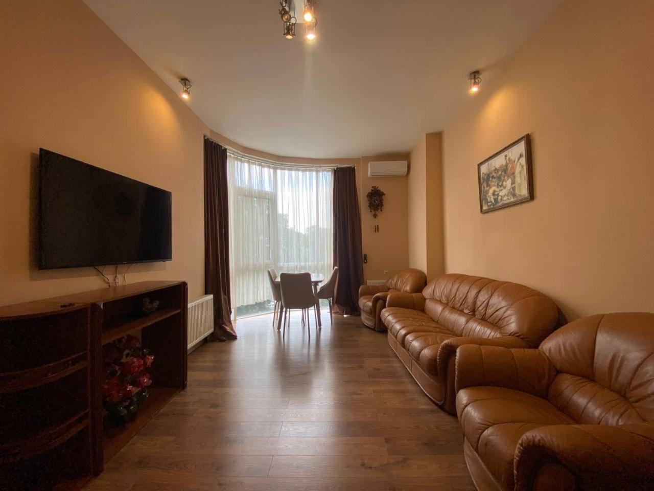 Apartment On Dragomirova Киев Экстерьер фото