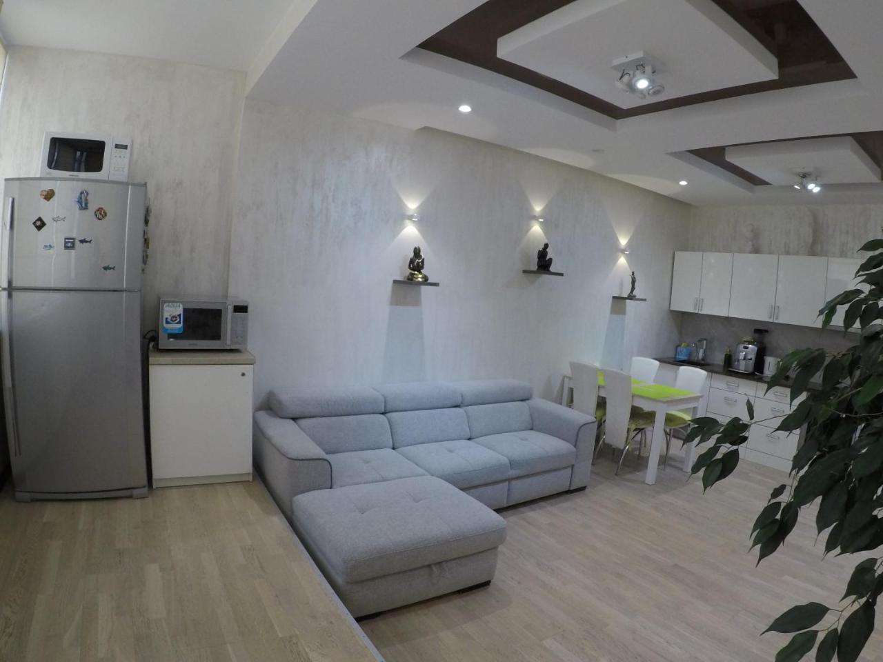 Apartment On Dragomirova Киев Экстерьер фото