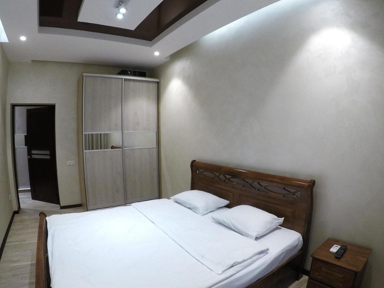 Apartment On Dragomirova Киев Экстерьер фото