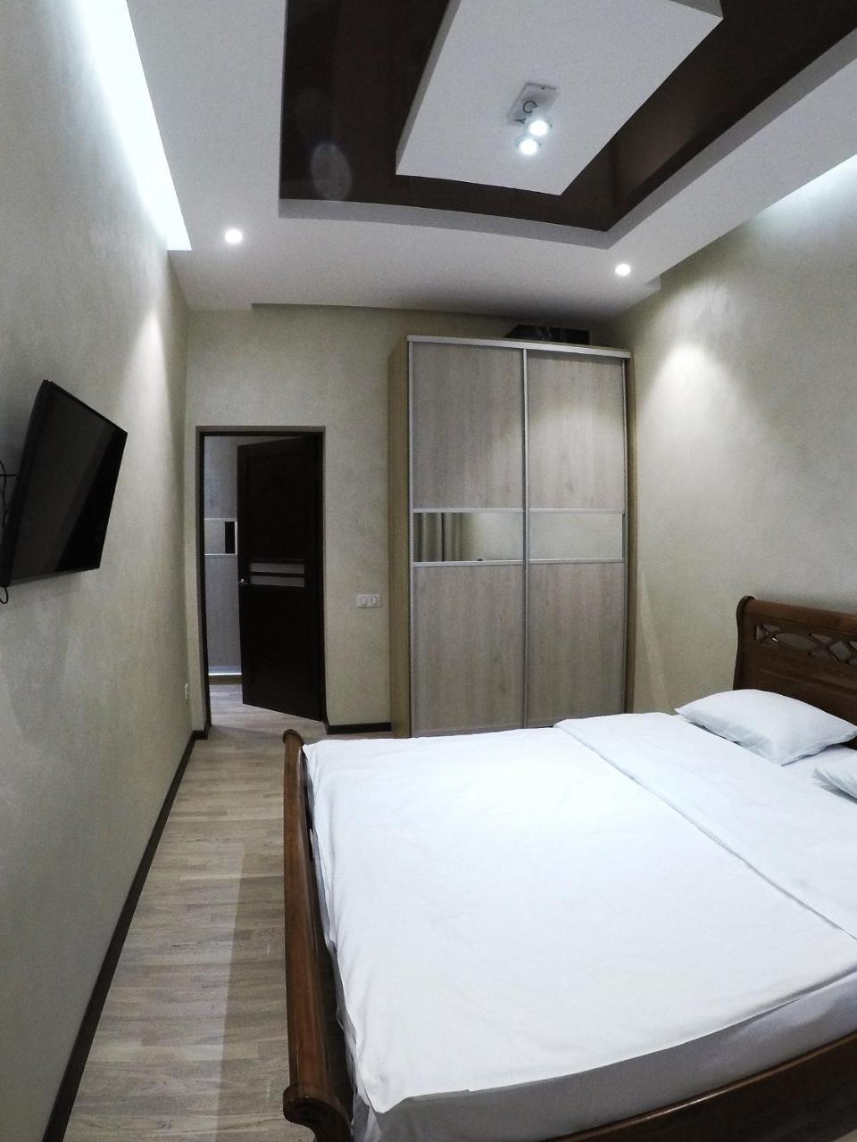 Apartment On Dragomirova Киев Экстерьер фото